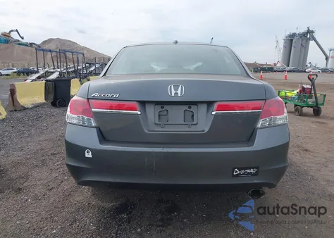 2012 Honda Accord Sdn из США, поврежденный, VIN 1HGCP2F81CA076280